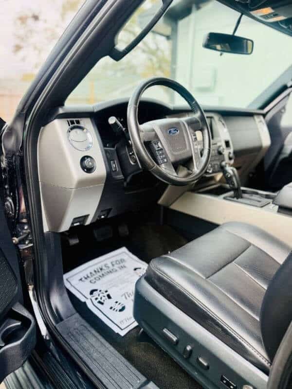 2015 Ford Expedition XLT - Photo 23
