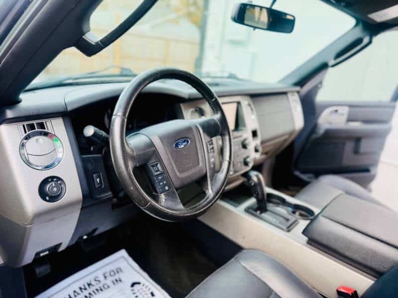 2015 Ford Expedition XLT - Photo 18
